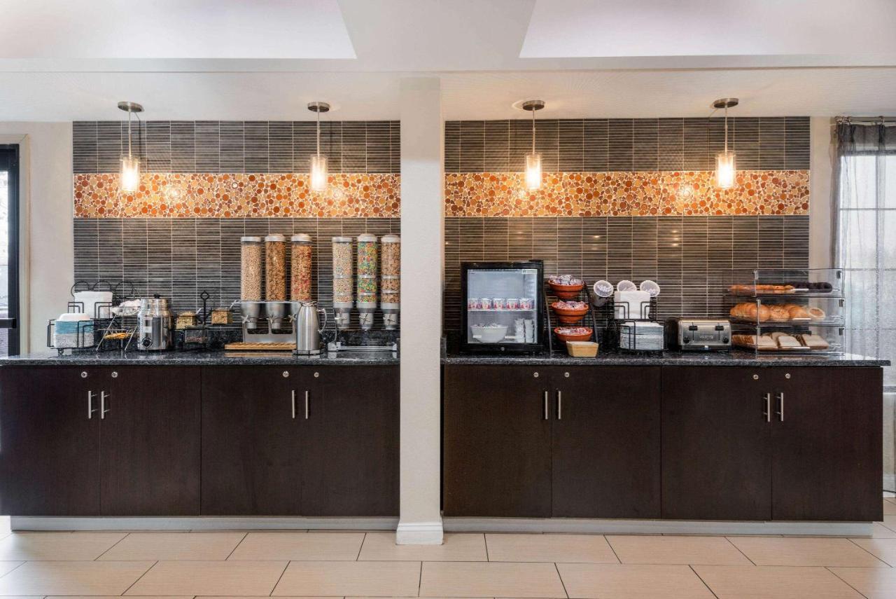La Quinta Inn & Suites - New River Gorge National Park Summersville Extérieur photo