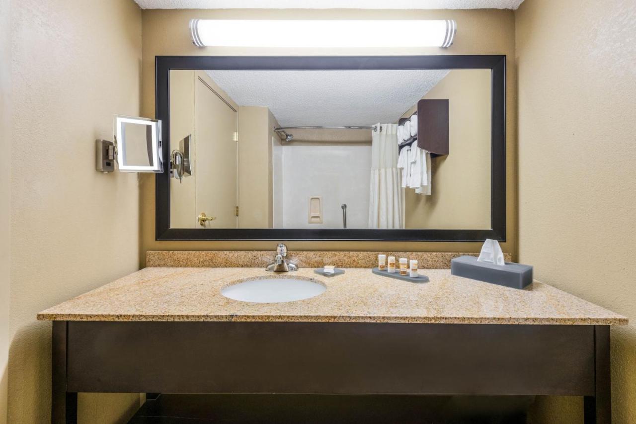 La Quinta Inn & Suites - New River Gorge National Park Summersville Extérieur photo